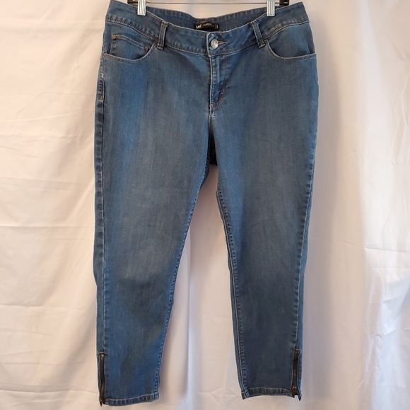 Lee Pants - Lee Perfect Fit, 1889,Capri's, Size 16 W, Blue